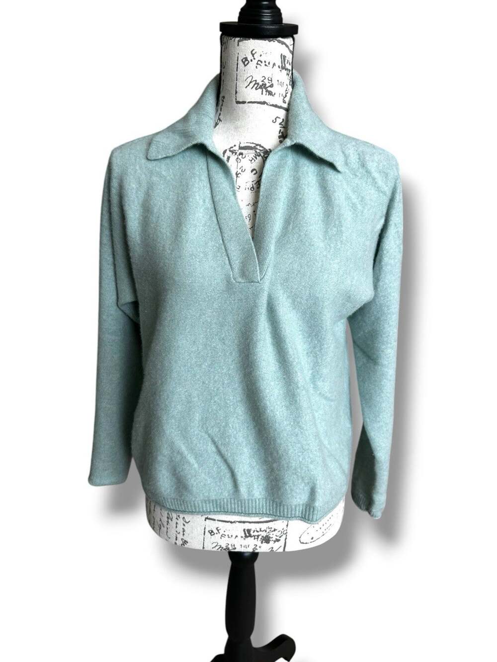 Halston Cashmere Johnny Collar Pullover Long Sleeve Sweater Light Green Large